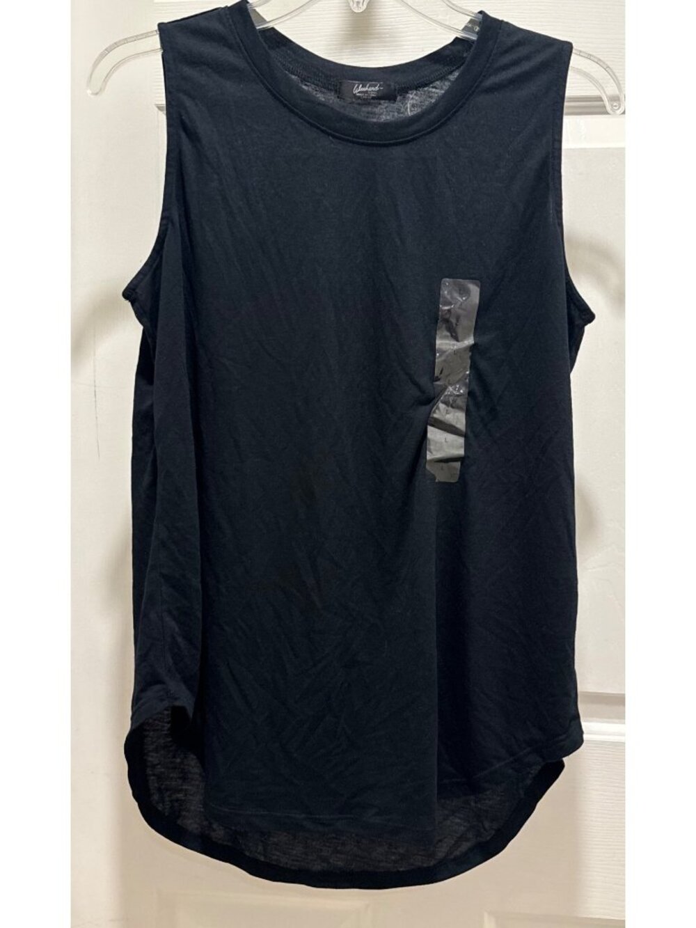 Weekend Soul women's Large black tank top shirt sleeveless round hem NWT